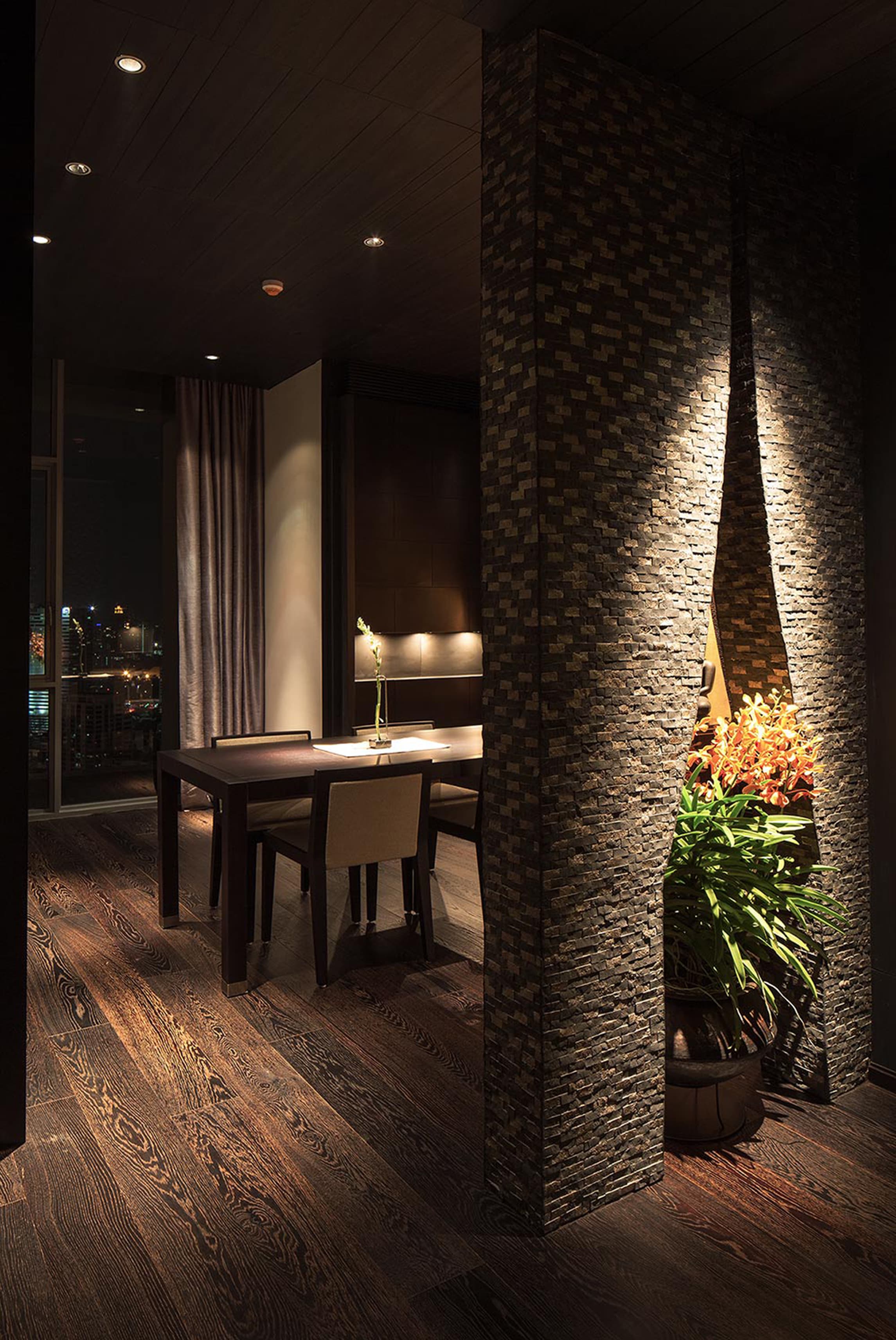 Sukhothai Residence interior design photo 9