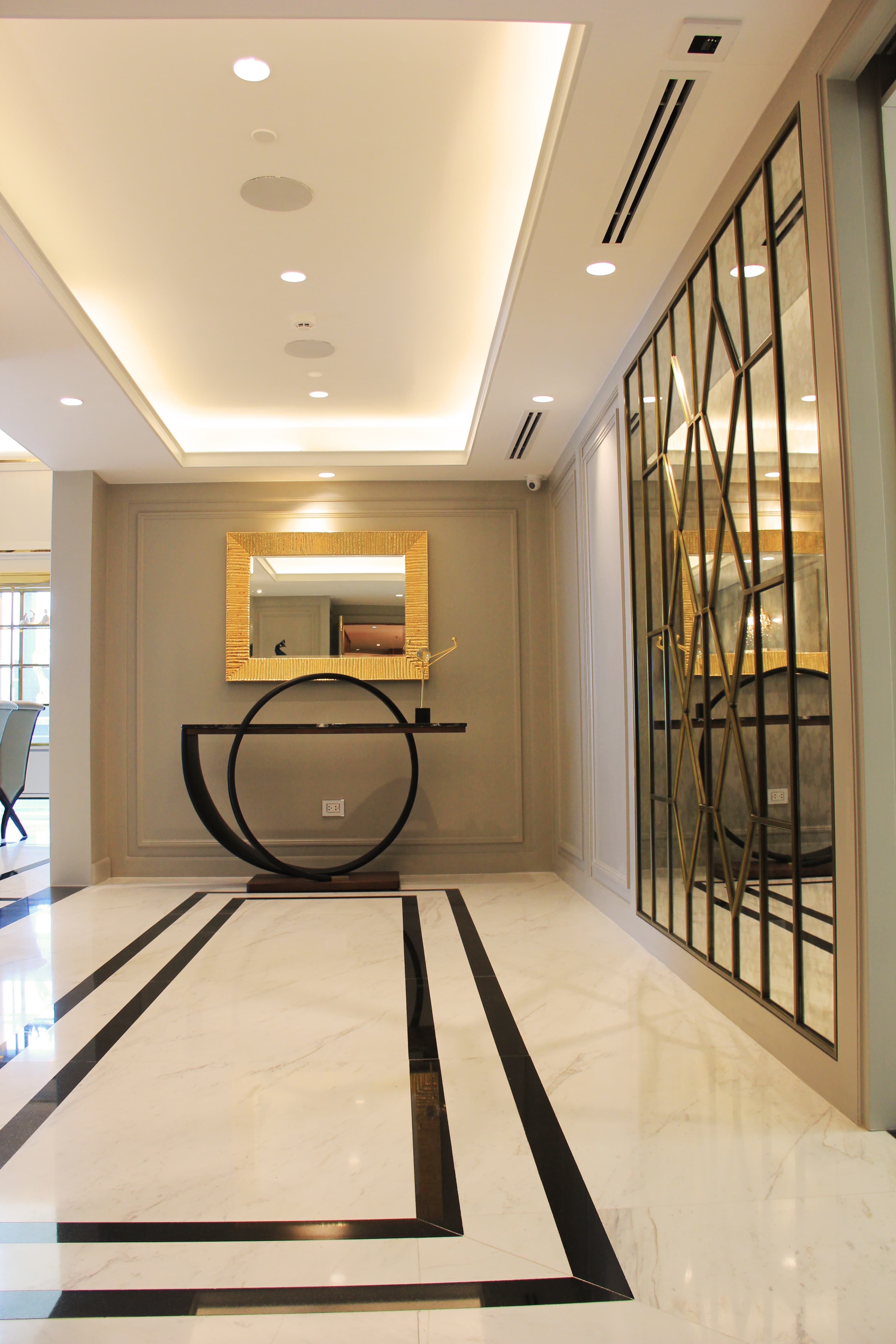 Baan Thonglor interior design photo 3