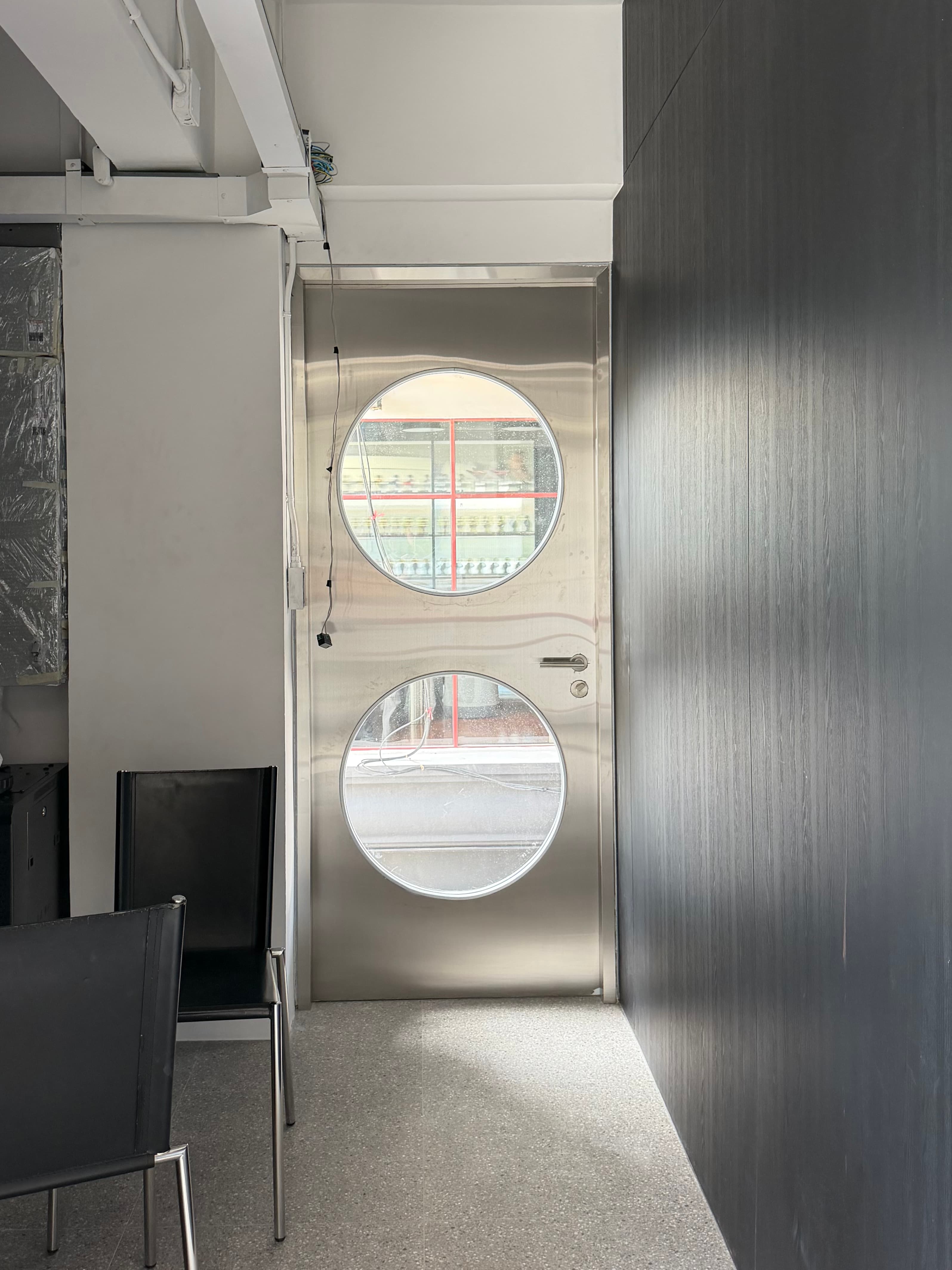 Jongluckdee Office interior design photo 9