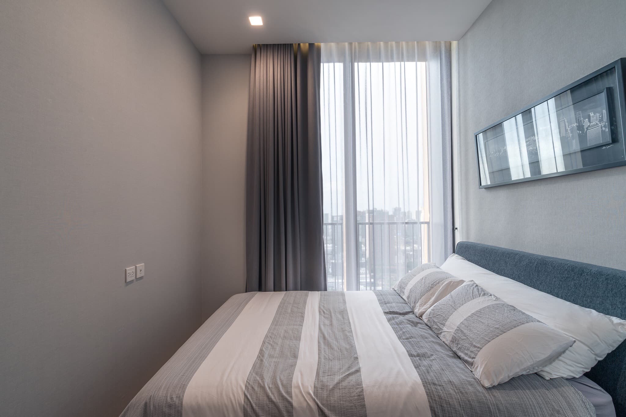Condo Noble BE 19 interior design photo 9