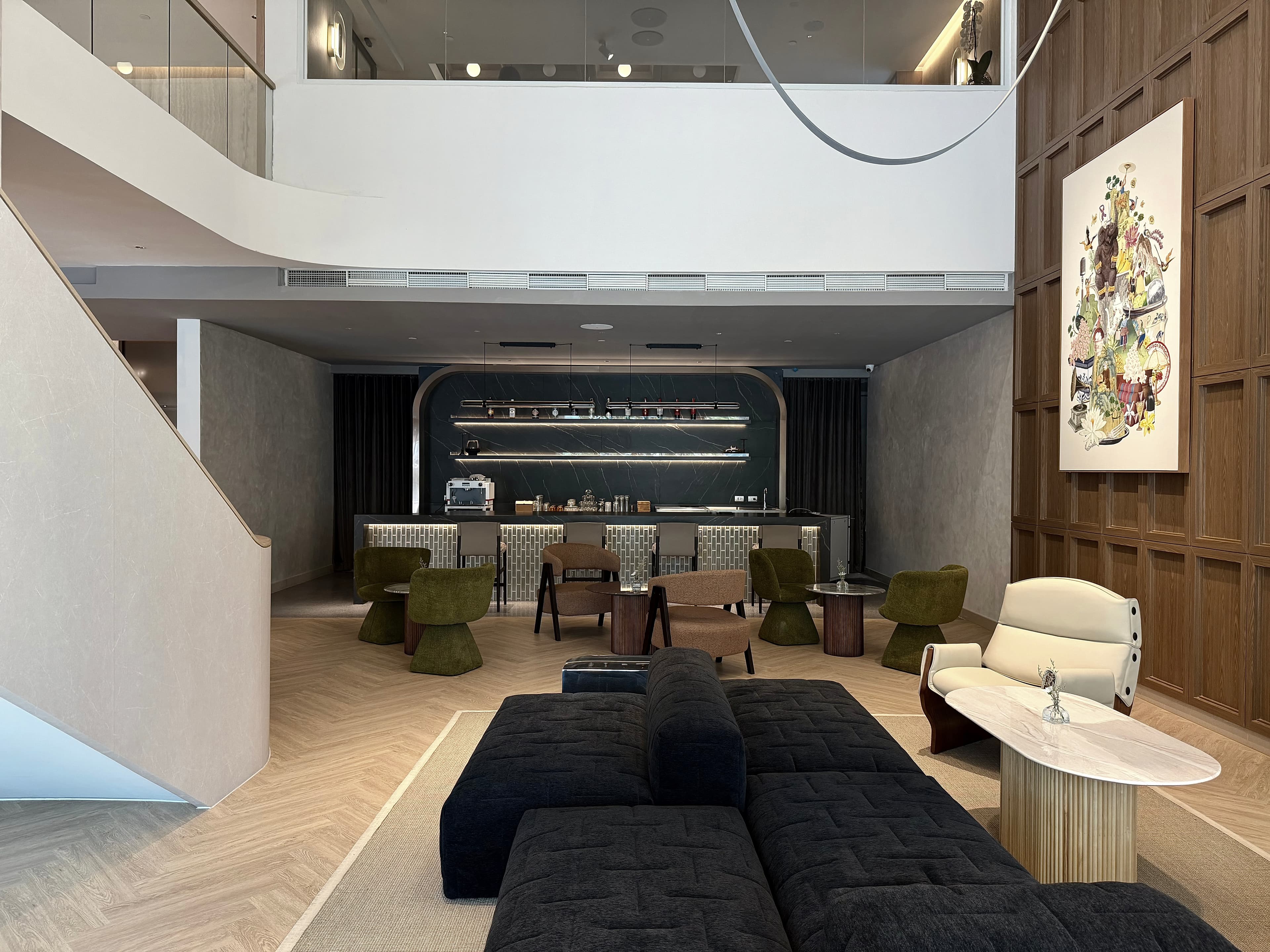 ROYs Hotel interior design photo 5