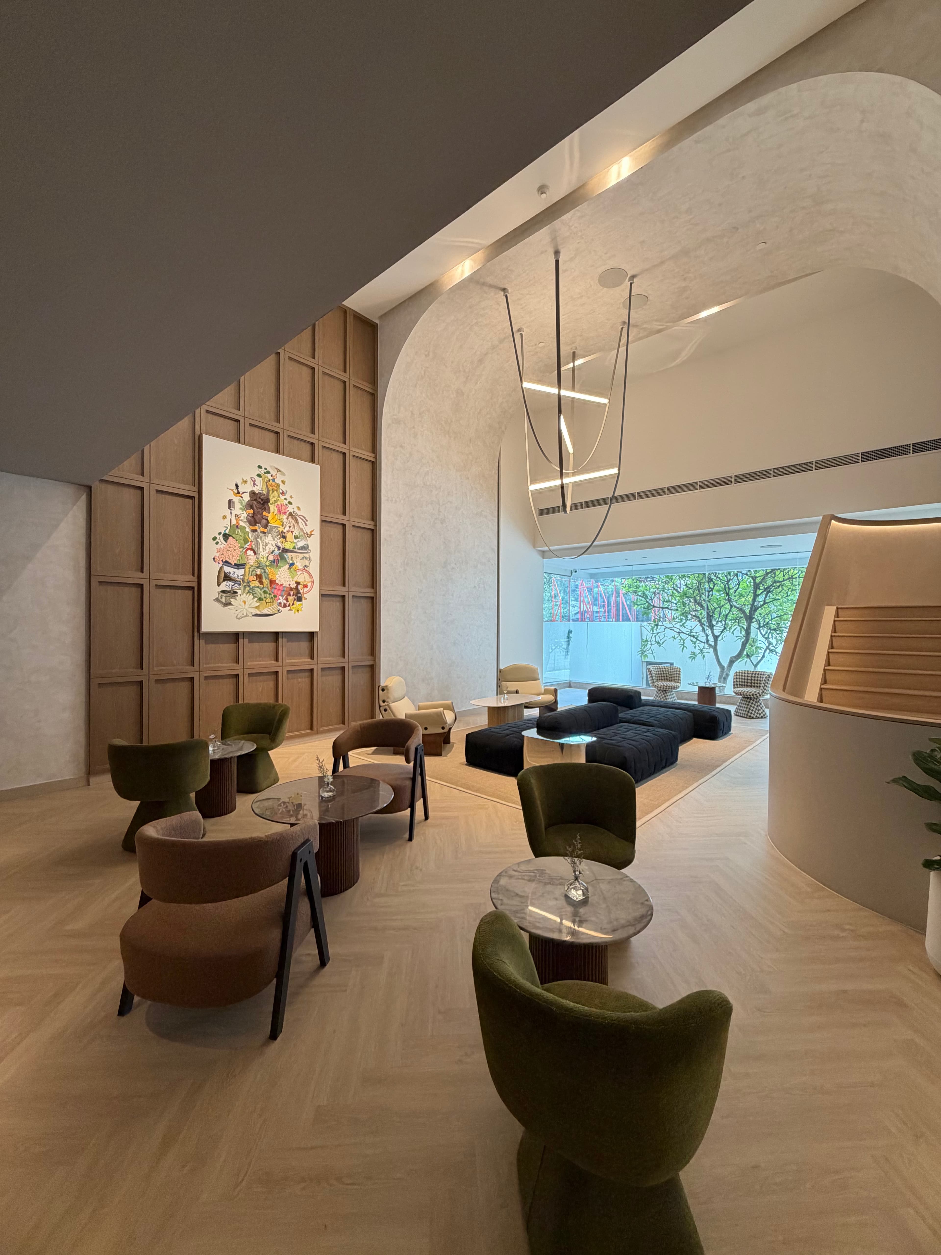 ROYs Hotel interior design photo 7