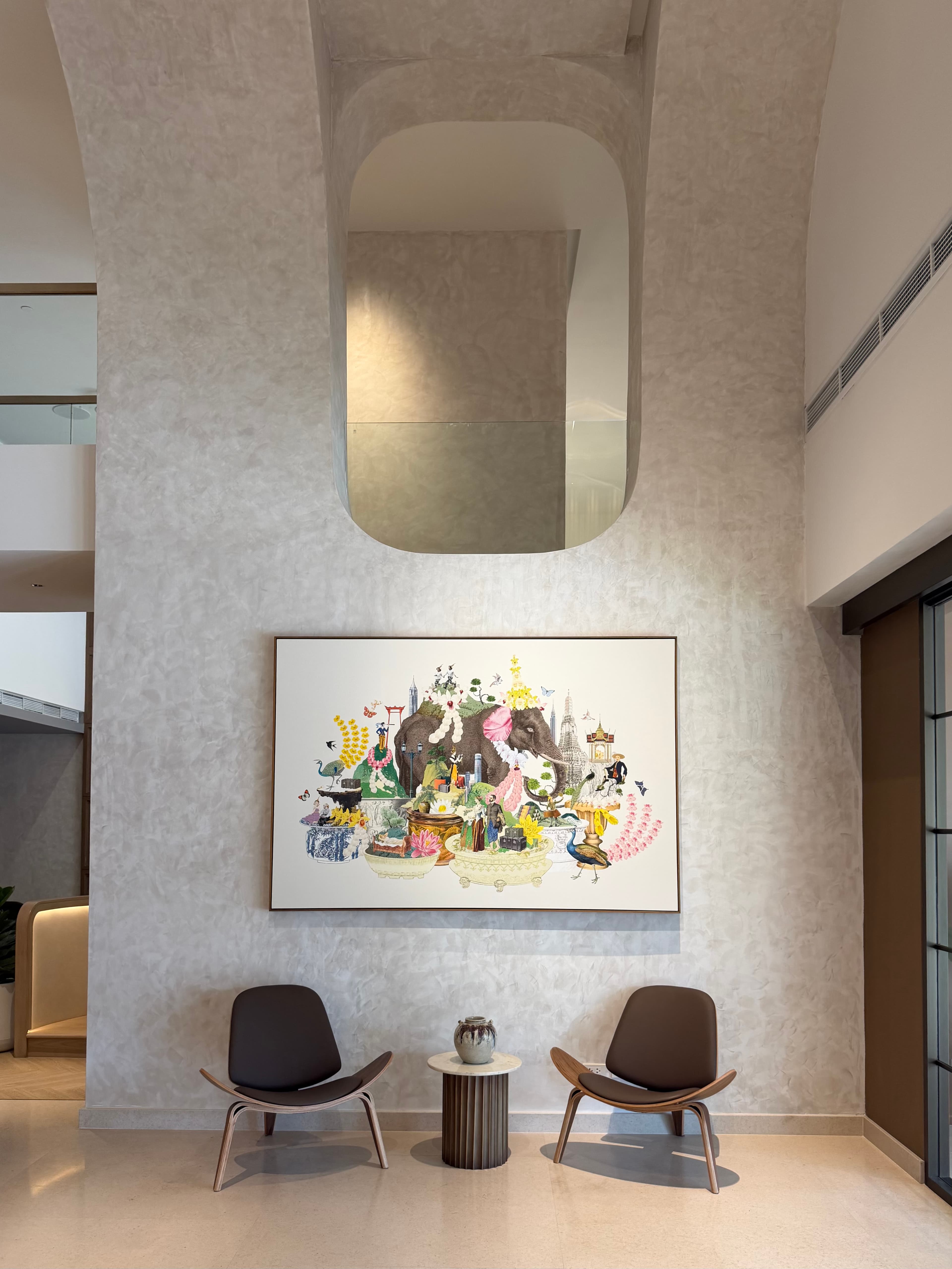ROYs Hotel interior design photo 10